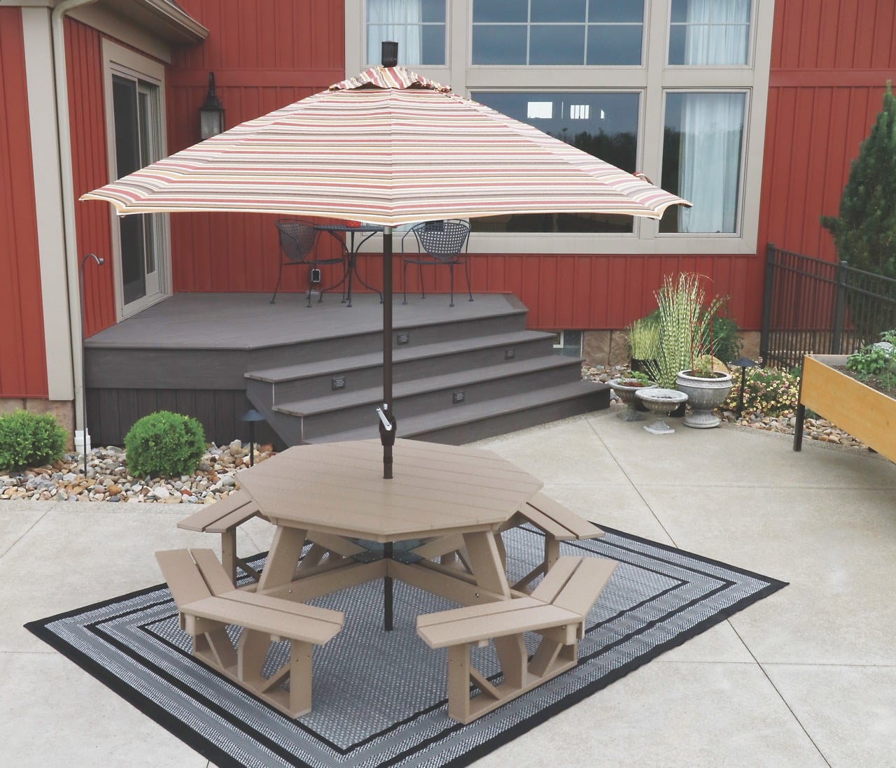 Octagon Picnic Table - Weatherwood with Umbrella Large