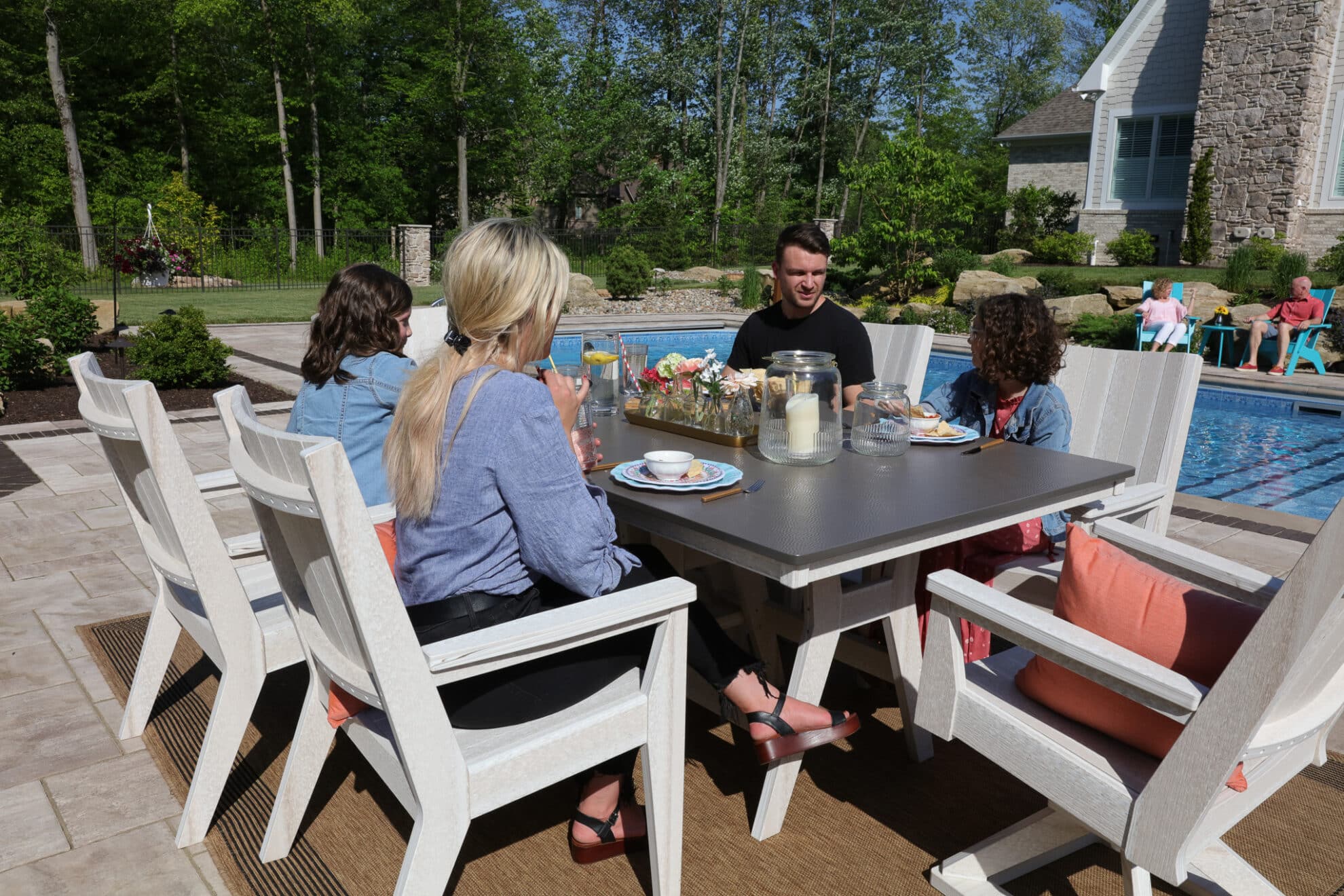 Hudson dining table with mayhew chat chairs
