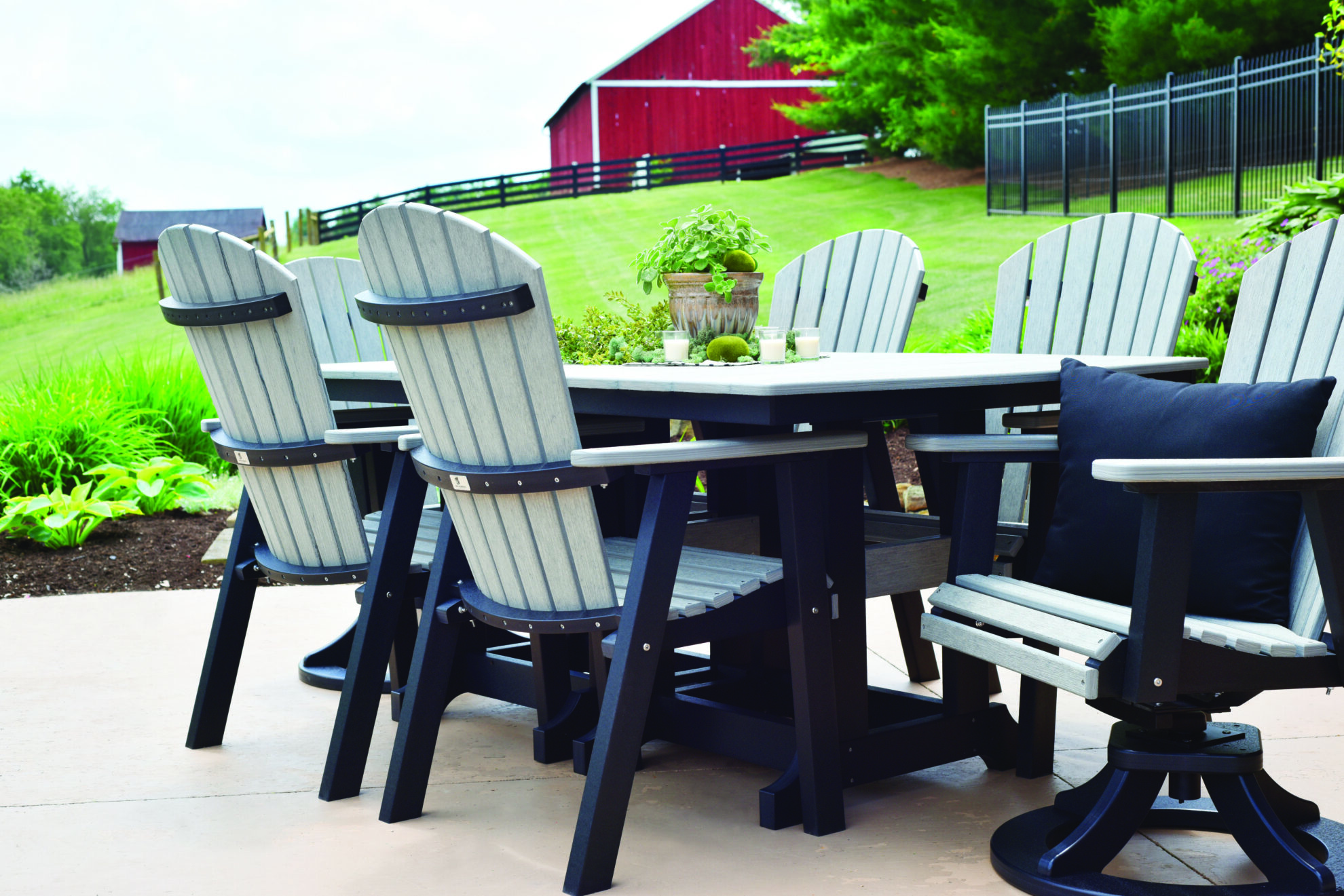 Garden Classic Table with COmfo back chairs