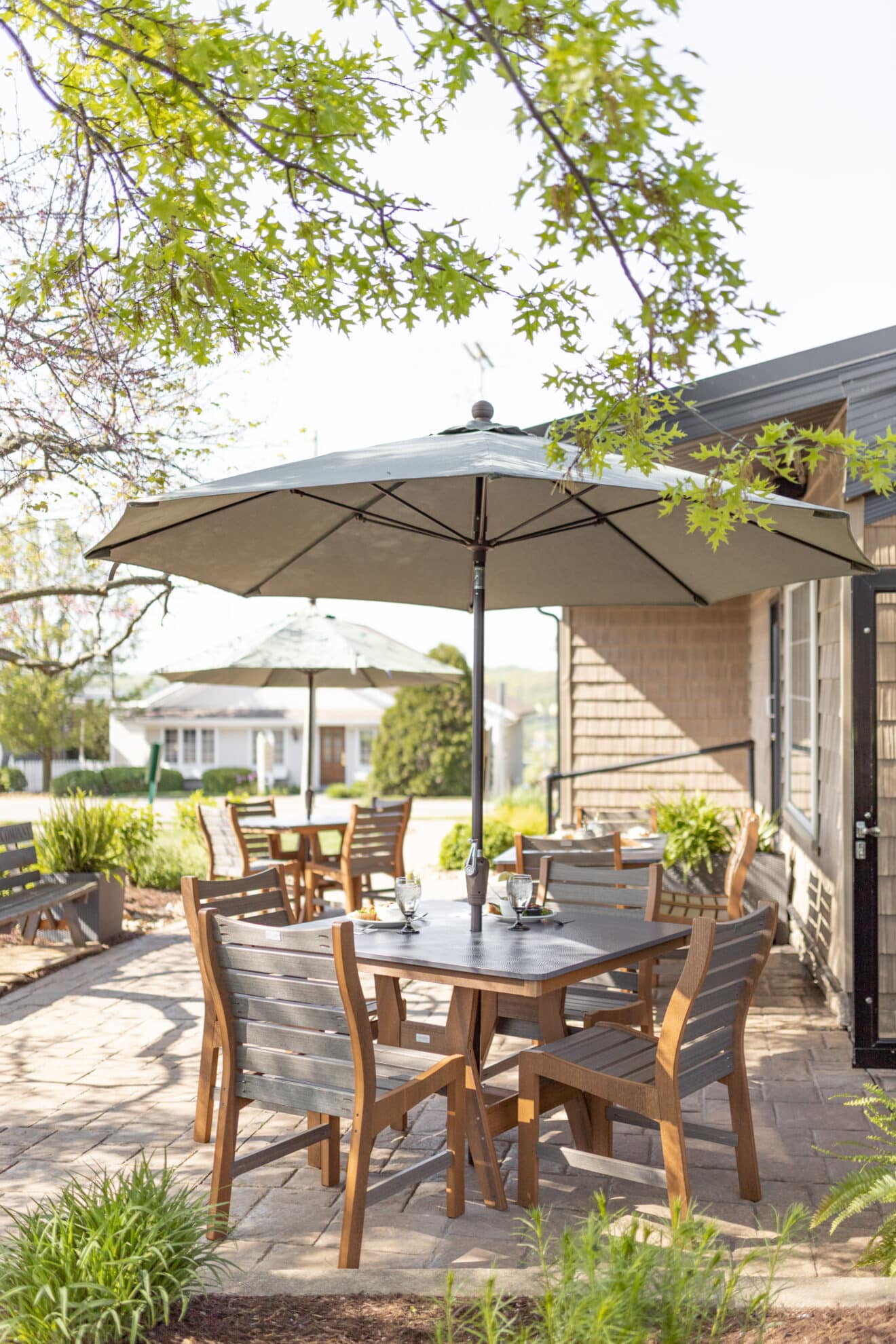 Harbor Dining Table with bristol chairs
