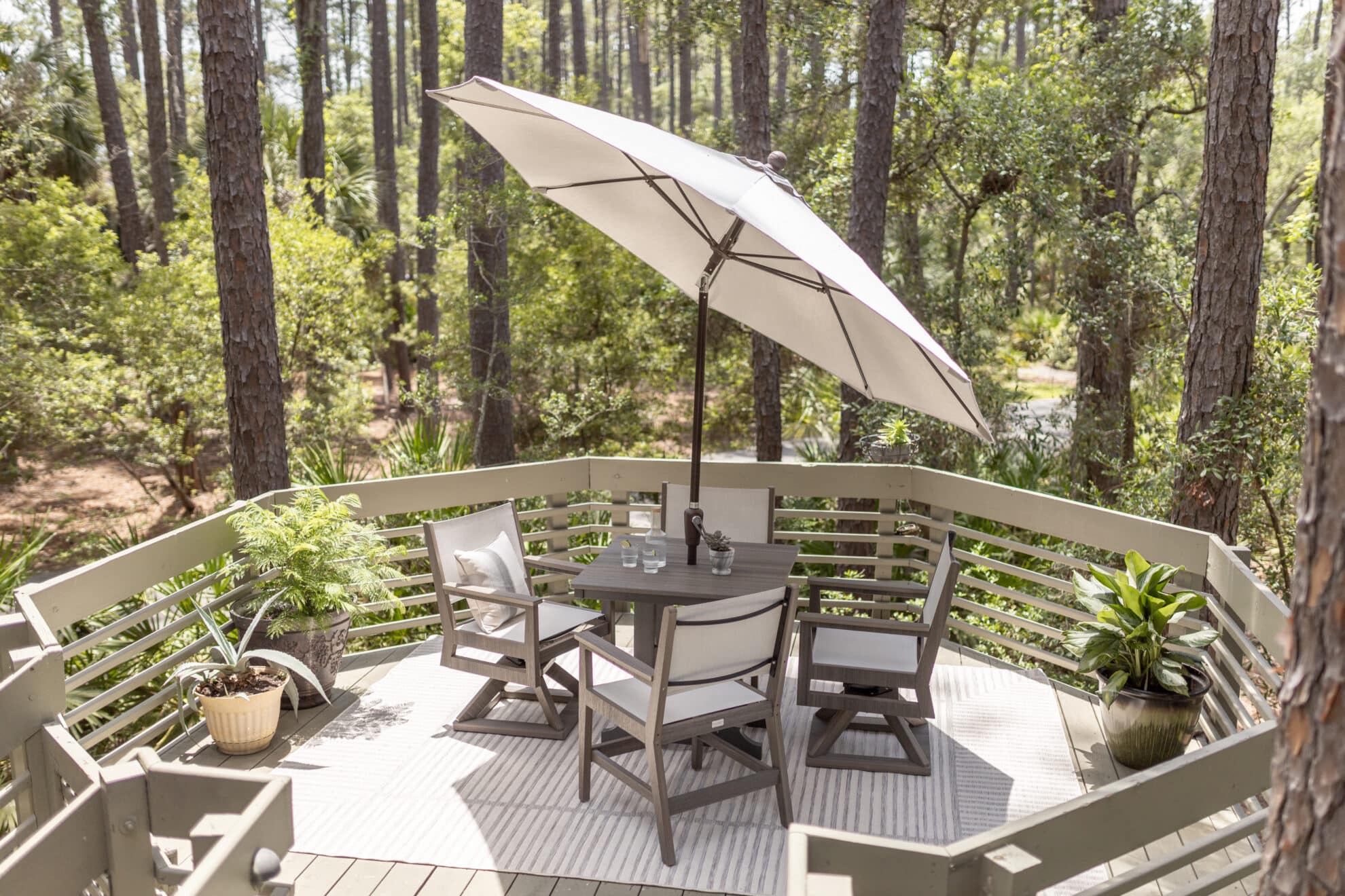 44 Inch Garden Classic Table with Mayhew Sling Swivel Rockers & Dining Chairs
