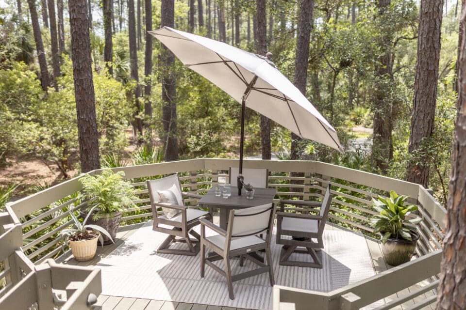 44 Inch Garden Classic Table with Mayhew Sling Swivel Rockers & Dining Chairs