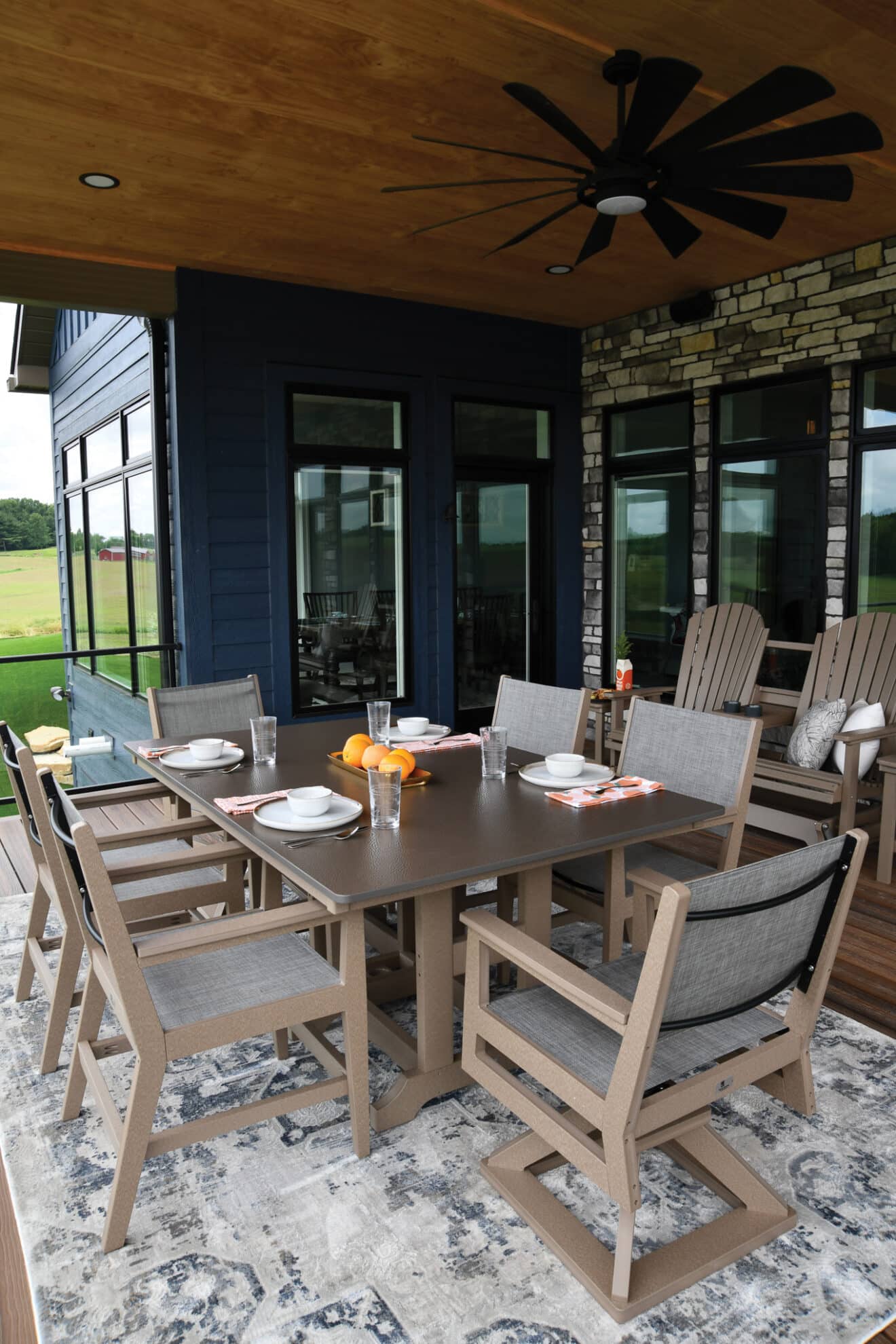 Garden Classic Table with Sling Chairs