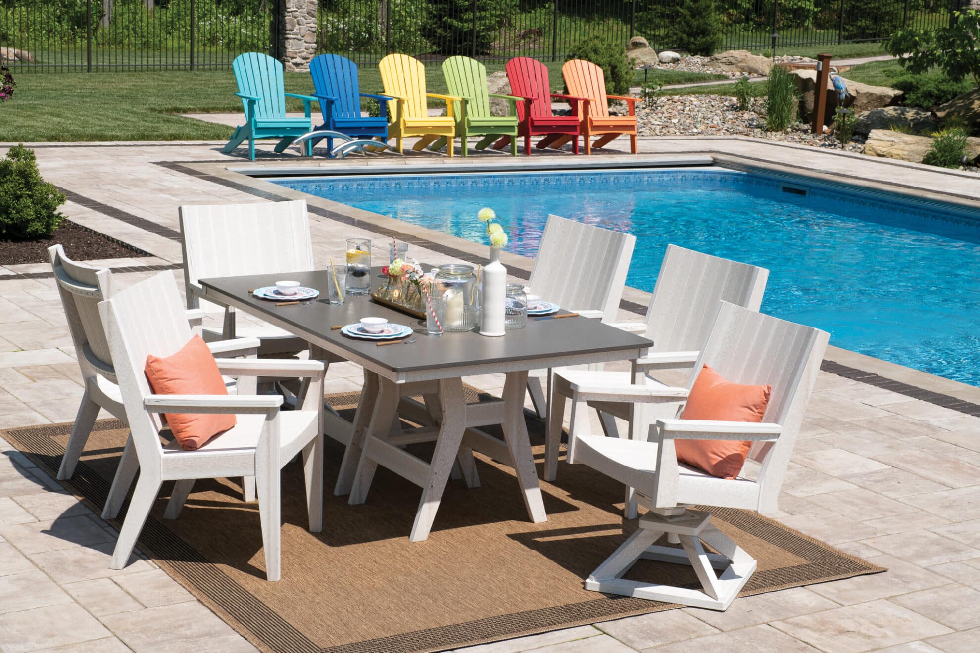 Harbor Table with Mayhew dining chairs