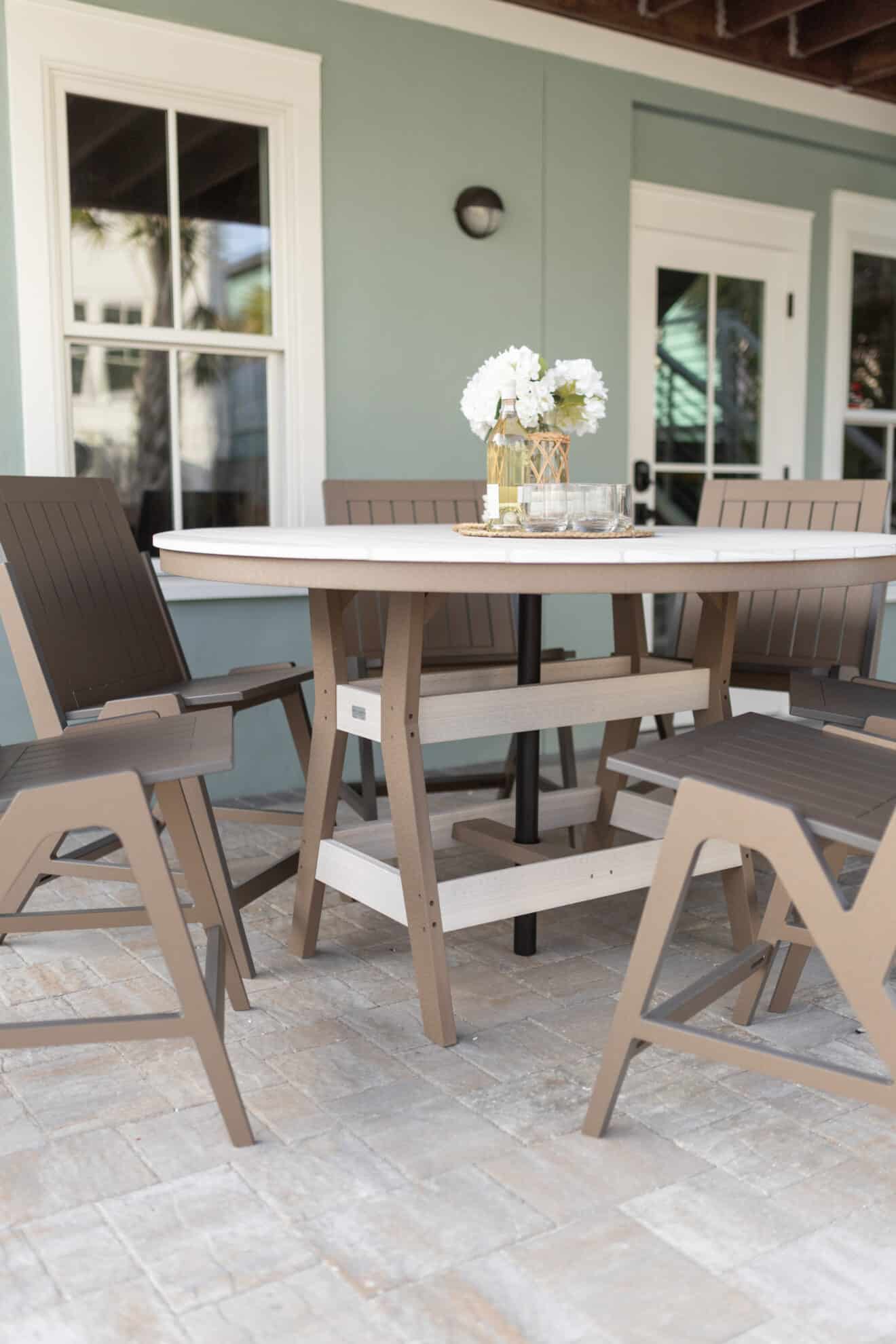 Kinsley dining chair and Harbor table