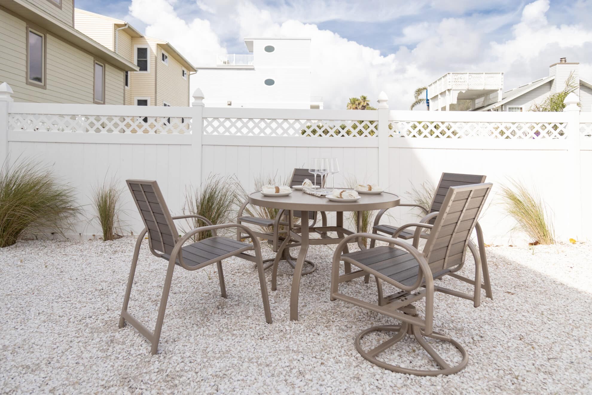 Murphy outdoor dining set