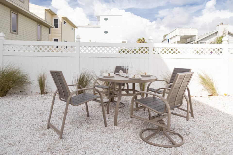 Murphy outdoor dining set