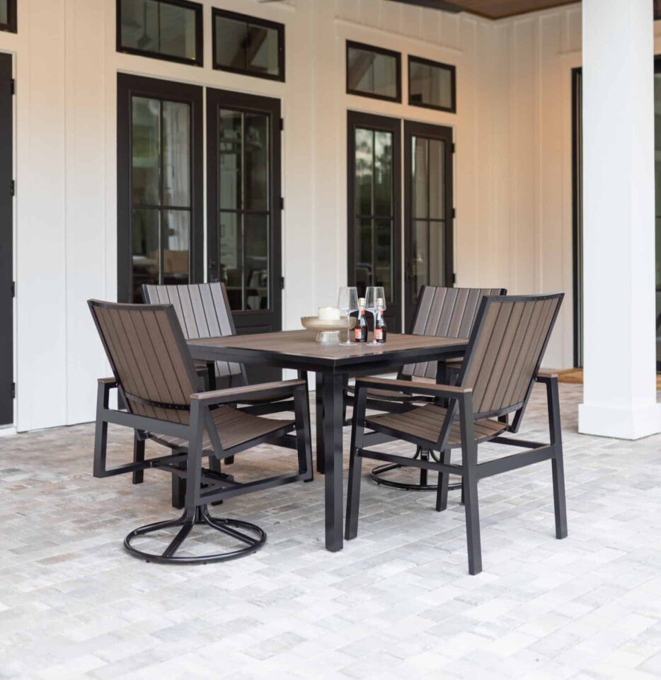 44 Inch Vida Dining Table with Vida Poly Dining Chairs